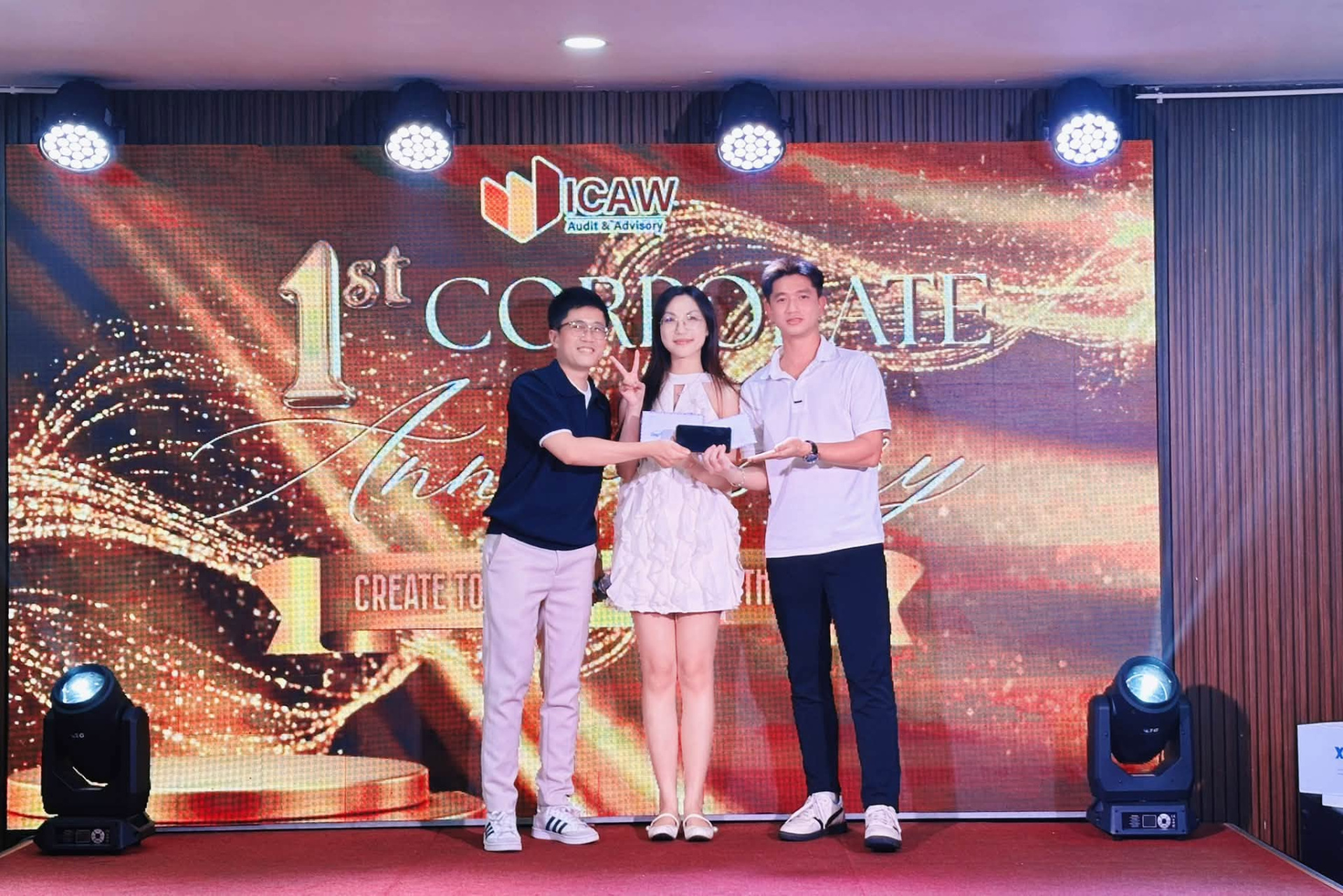 Giải_thưởng_Tư_vấn_ICAW.jpg (905 KB)